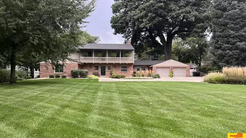 1445 Nye Ave, Fremont, NE 68025