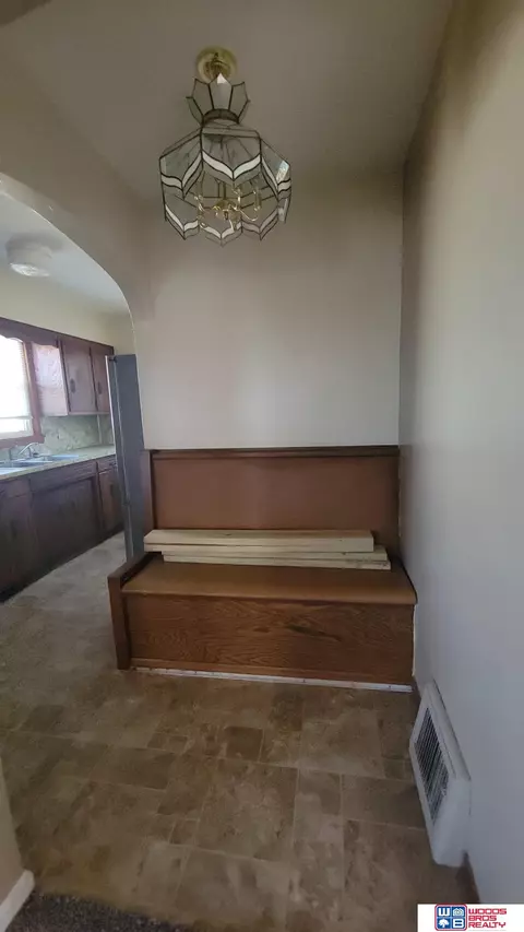 Entry Way - 118 Logan, Beatrice, NE 68310 photo 1 of 3