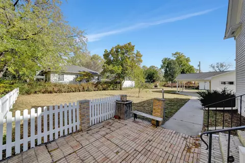 602 N 9th St, Beatrice, NE 68310 photo 4