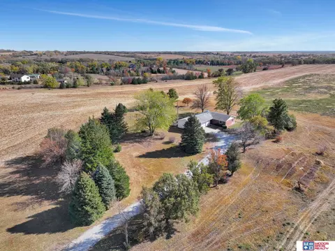 13450 N 35th St, Davey, NE 68336