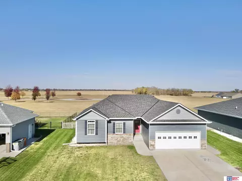 152 Maple St, Seward, NE 68434 photo 37