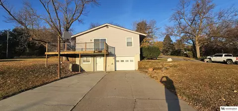 651 E 15th St, Wahoo, NE 68066 photo 3
