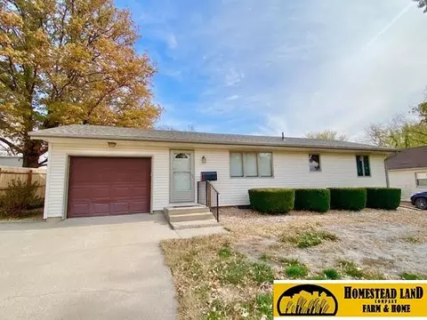 1520 C St, Fairbury, NE 68352