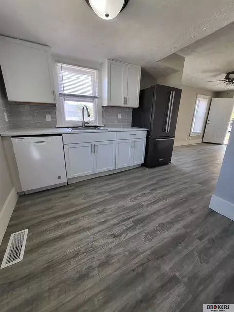 346 C St, Lincoln, NE 68502