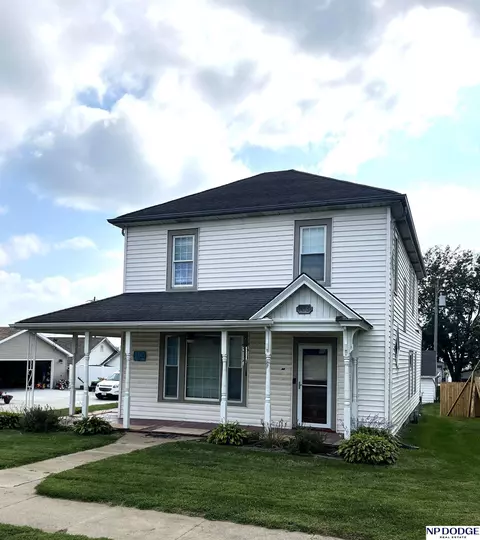 103 2nd St, Neola, IA 51559