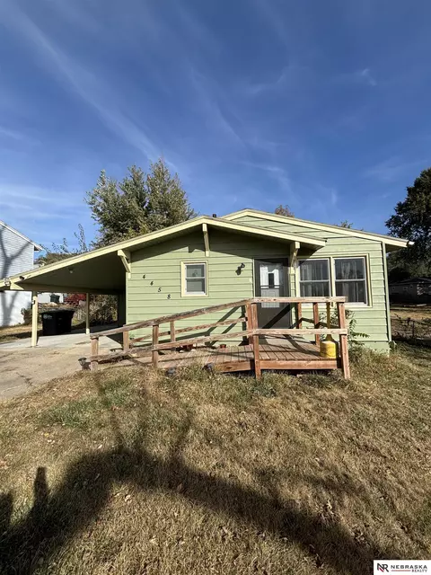 4458 Crown Point Ave, Omaha, NE 68111