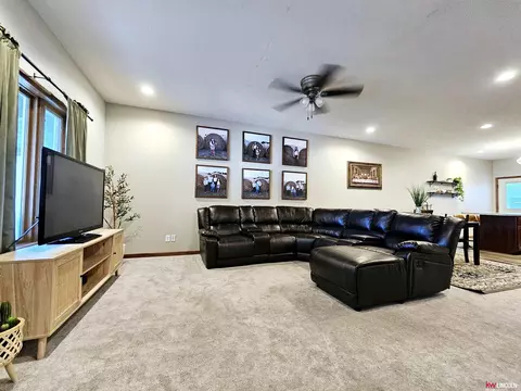 111 W Hickory St, Sutton, NE 68979 photo 2