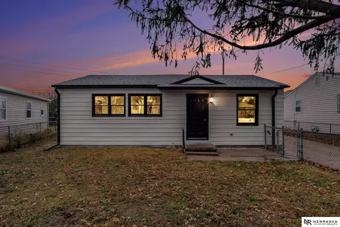 4620 S 63rd St, Omaha, NE 68117