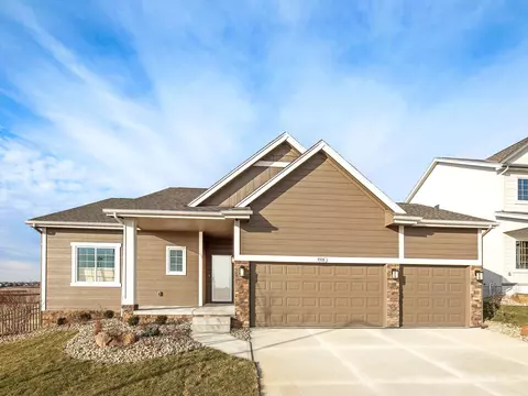 18153 Ogden St, Elkhorn, NE 68022