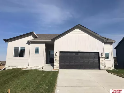 18157 Ogden St, Elkhorn, NE 68022
