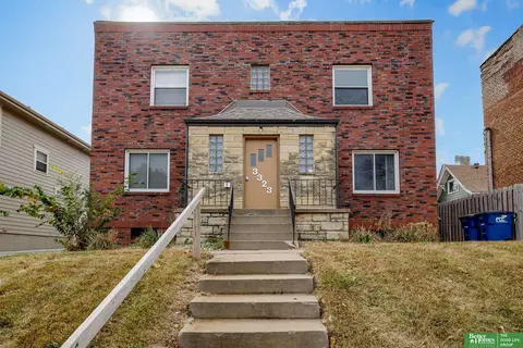 3323 Cuming St, Omaha, NE 68131