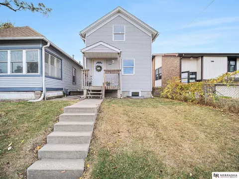 2753 Dudley St, Lincoln, NE 68503