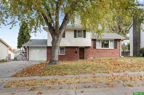 12626 Holmes St, Omaha, NE 68137