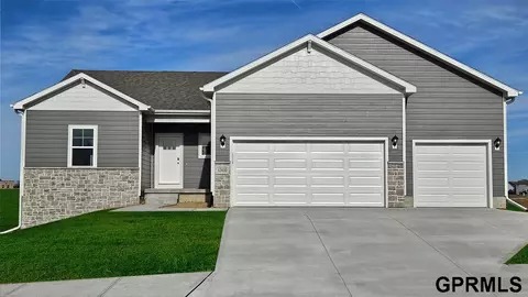 12410 S 206th St, Gretna, NE 68028