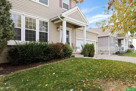 14883 Eagle St, Bennington, NE 68007