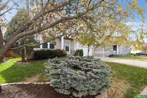 Exterior - 14883 Eagle St, Bennington, NE 68007 photo 2 of 7