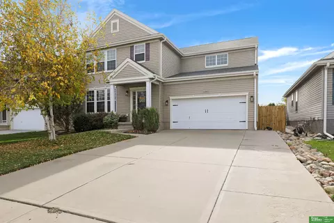 Exterior - 14883 Eagle St, Bennington, NE 68007 photo 1 of 7