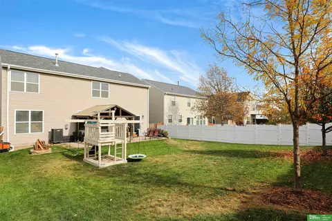 Exterior - 14883 Eagle St, Bennington, NE 68007 photo 7 of 7