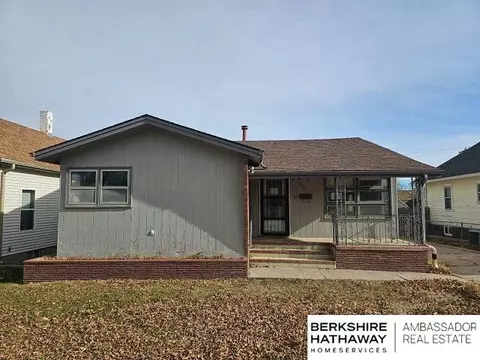709 E 2nd St, Mccook, NE 69001