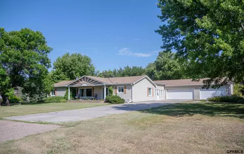 11529 Cornhusker Dr, Alma, NE 68920 photo 3