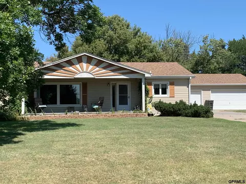 11529 Cornhusker Dr, Alma, NE 68920