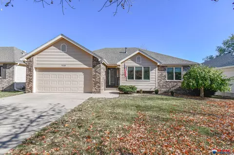 7120 S 31st Pl, Lincoln, NE 68516