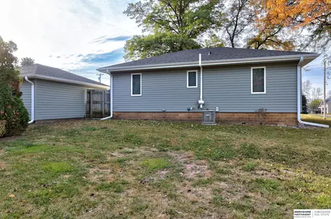 411 5th St, Dodge, NE 68633 photo 5