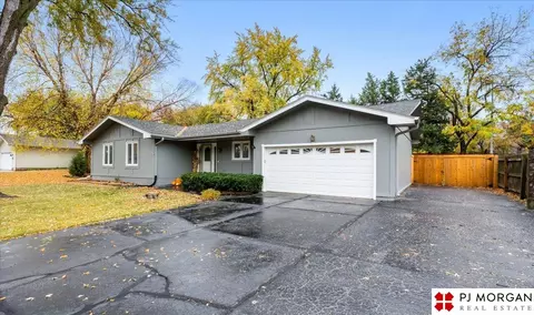 12735 Southdale Dr, Omaha, NE 68137