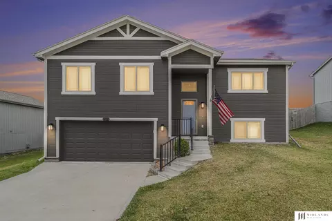 14323 S 17 St, Bellevue, NE 68123