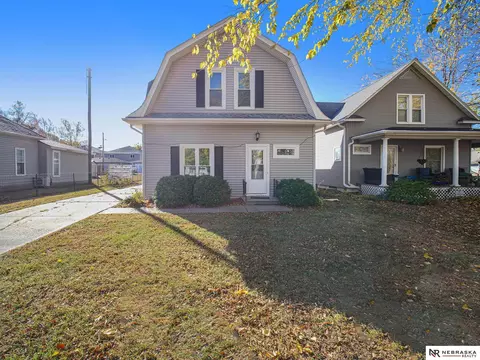 6613 Ballard Ave, Lincoln, NE 68507