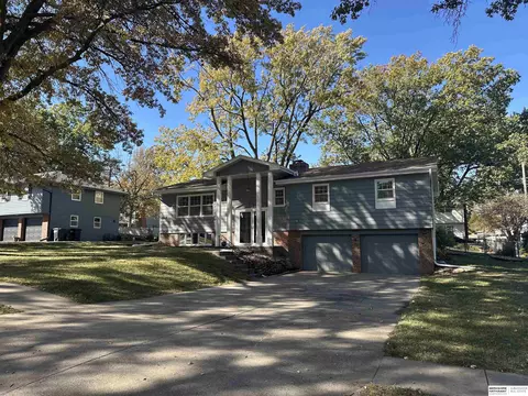 3610 S 114th St, Omaha, NE 68144