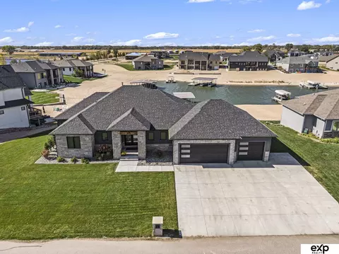 673 Legacy Pointe Pointe, Ashland, NE 68003