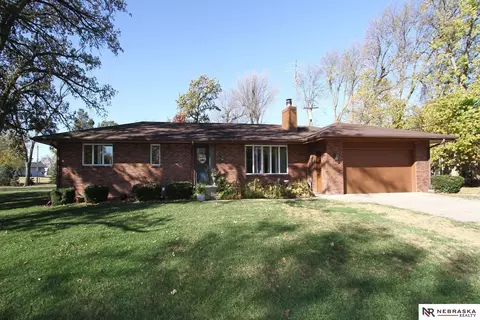 345 Achilles St, Cordova, NE 68330