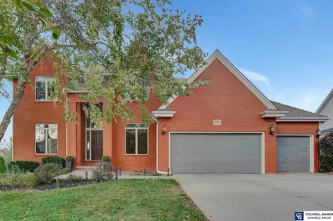 7620 Jason Dr, Lincoln, NE 68516