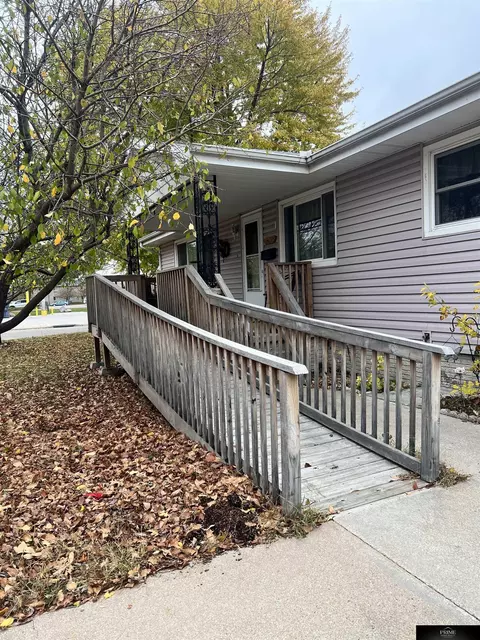 305 Oxnard St, Grand Island, NE 68801