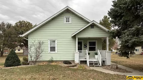 403 Francis St, Daykin, NE 68338