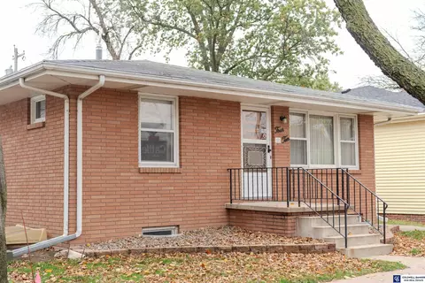 410 N 5th St, Seward, NE 68434
