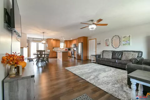 225 E St, Palmyra, NE 68418 photo 6