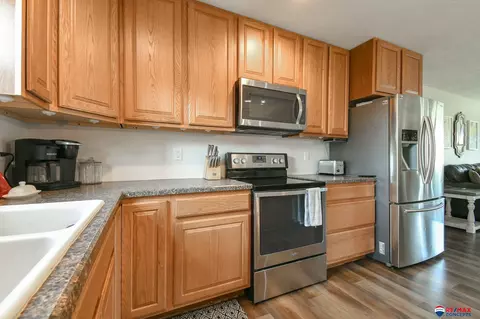 225 E St, Palmyra, NE 68418 photo 13