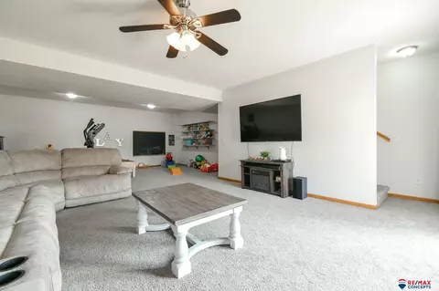 225 E St, Palmyra, NE 68418 photo 27