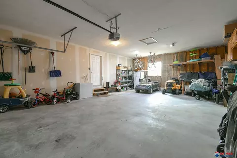 225 E St, Palmyra, NE 68418 photo 37
