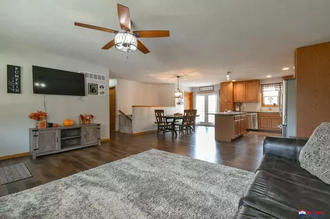 225 E St, Palmyra, NE 68418 photo 5
