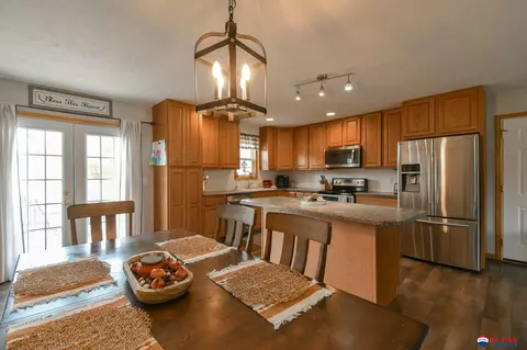 225 E St, Palmyra, NE 68418 photo 8