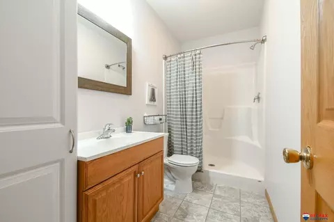 225 E St, Palmyra, NE 68418 photo 33
