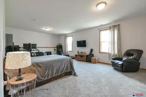 225 E St, Palmyra, NE 68418 photo 34