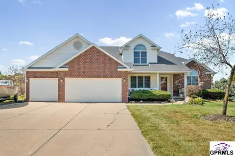 11982 Lewison Ln, Gretna, NE 68028