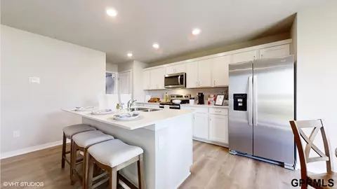 8804 N 166th St, Bennington, NE 68007