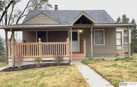 2806 Washington St, Omaha, NE 68107
