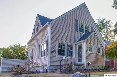 2355 A St, Lincoln, NE 68502