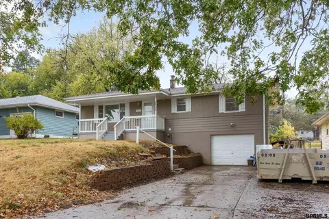 5204 N 49th Ave, Omaha, NE 68104
